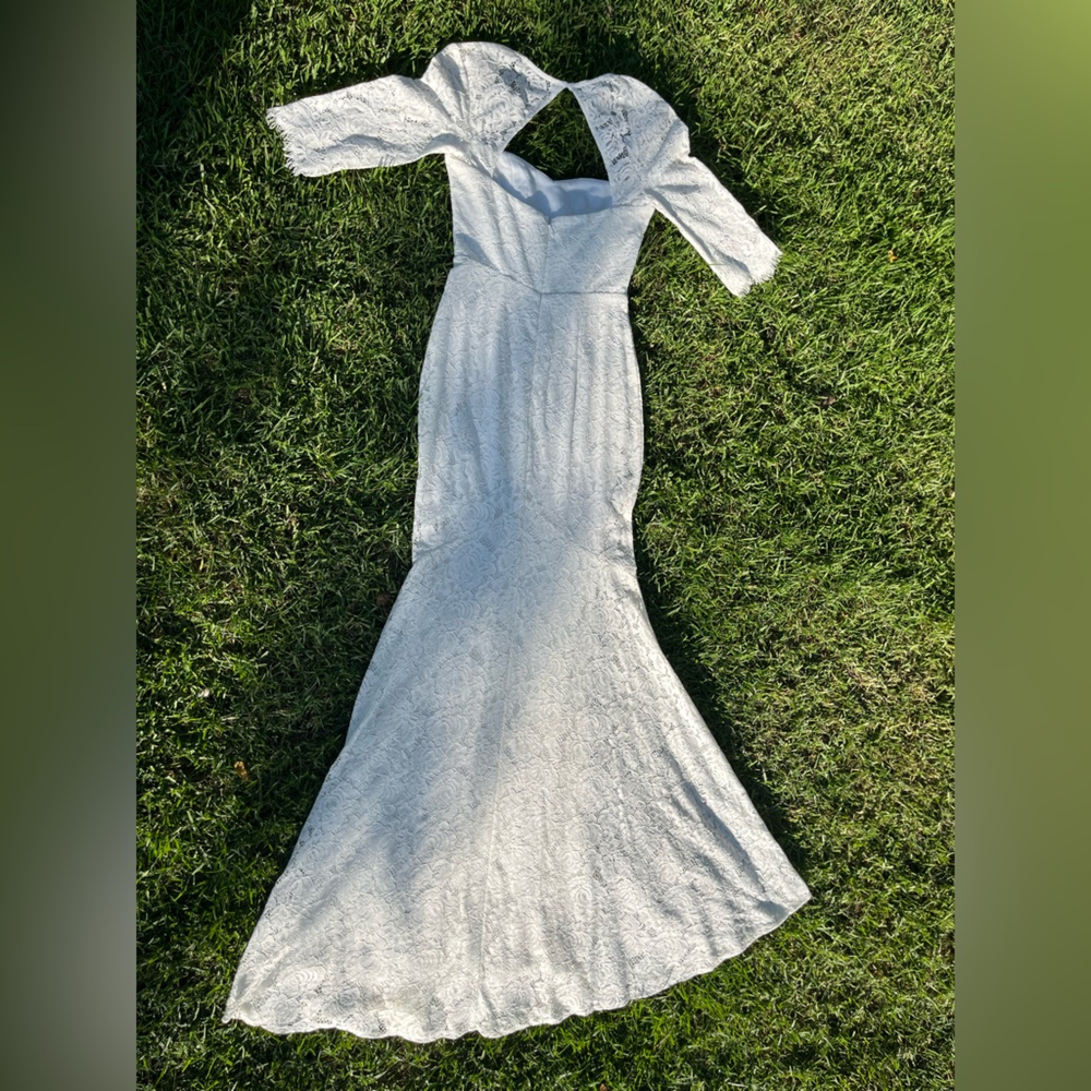 Lulu's Elegant White Lace Wedding Dress